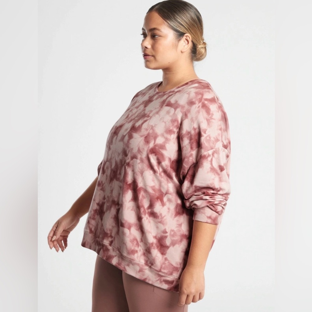 Athleta Studio to Street Print Blush Tie-Dye Serene Heart Sweatshirt‎ Size:2X